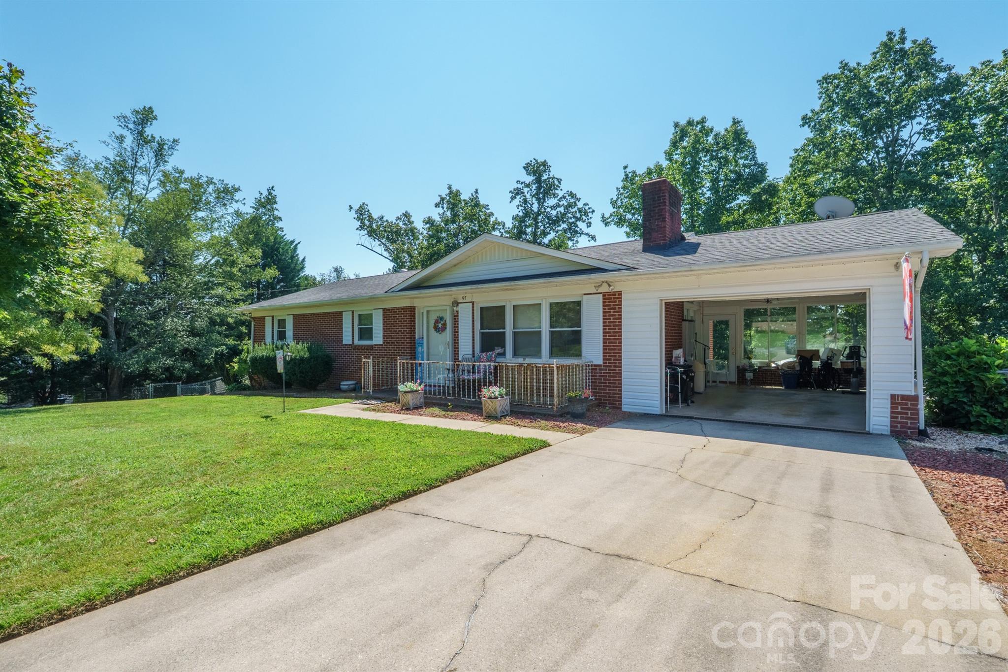 97 Willow Court — photo