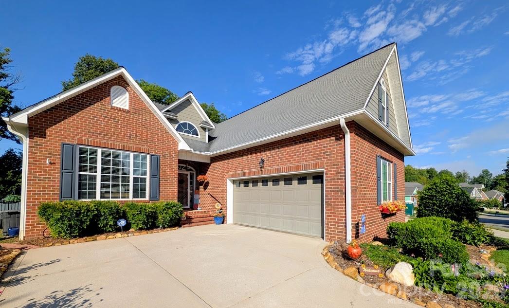 103 Henrys Glen Drive — photo