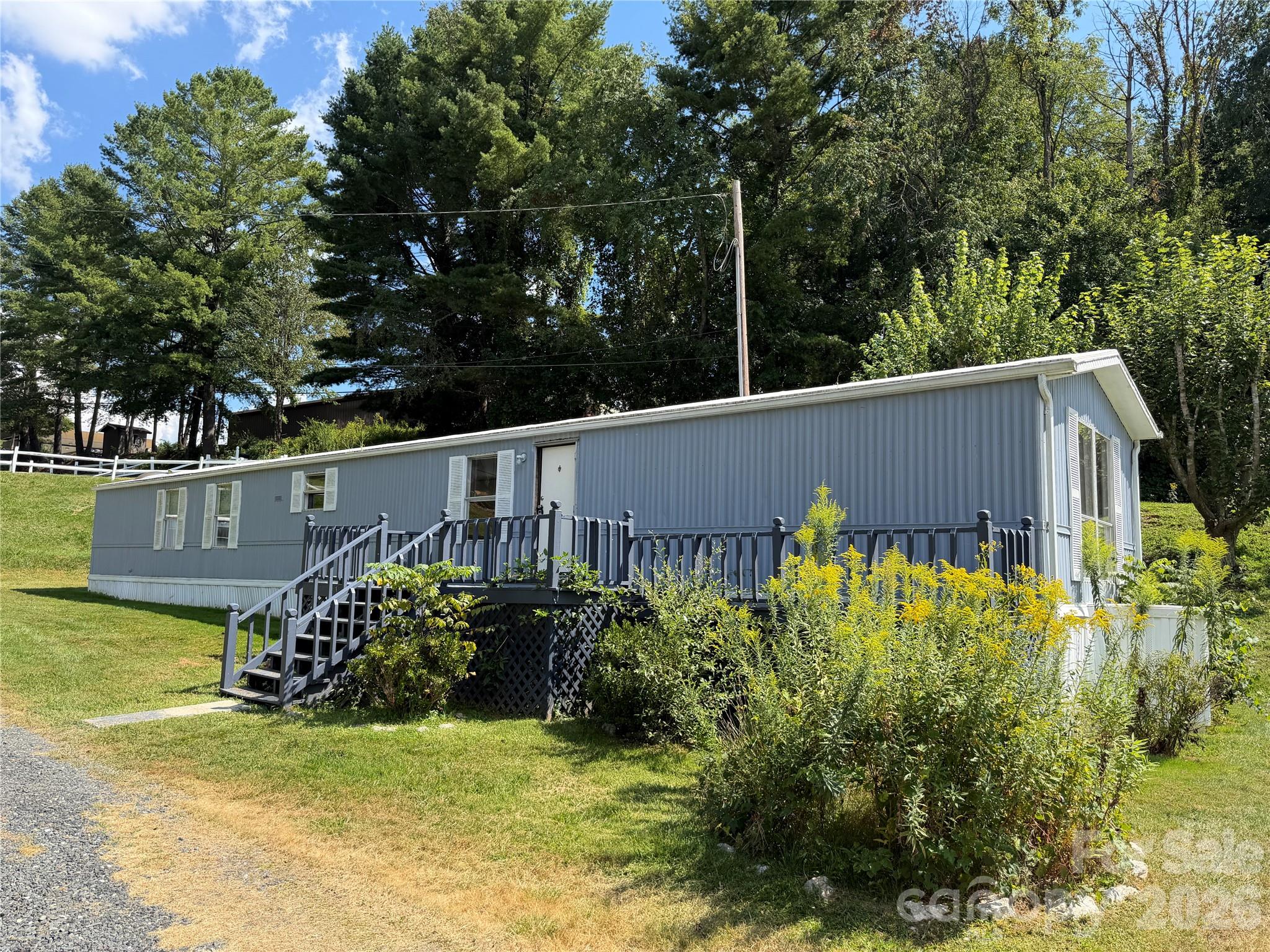 18 Wheeler Hills Road — photo