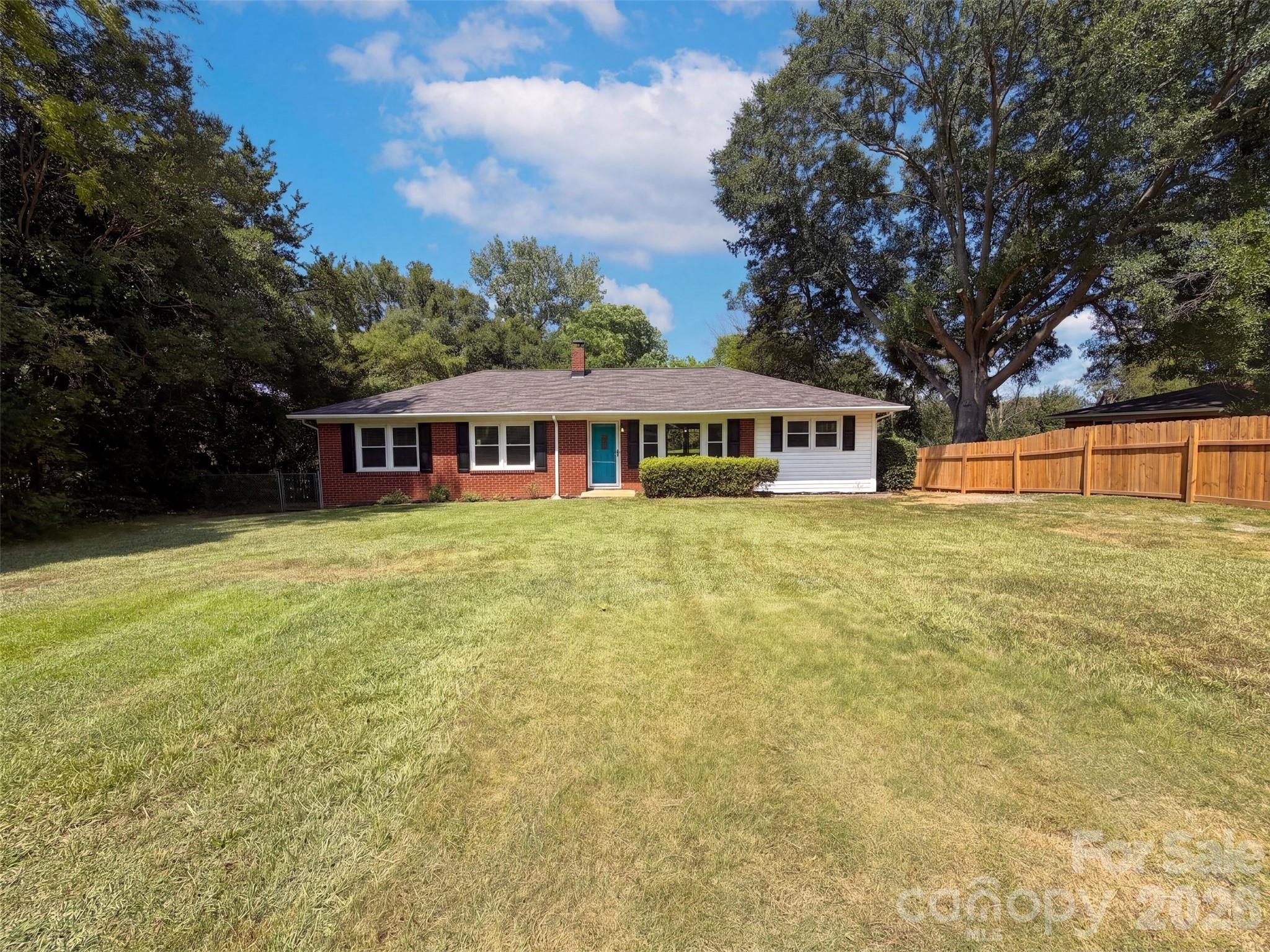 2154 Rosewood Drive — photo