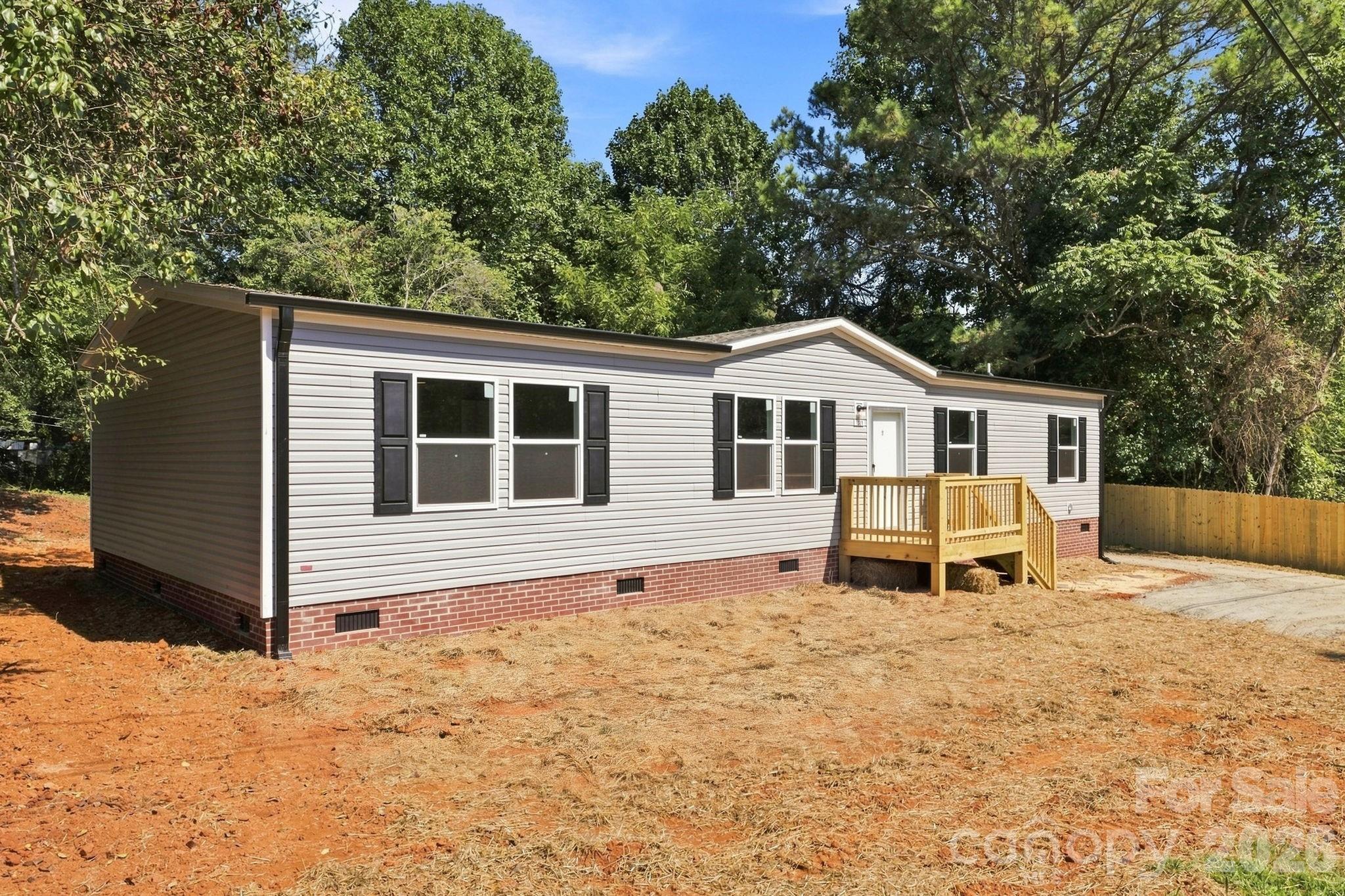 1028 Dorset Lane — photo