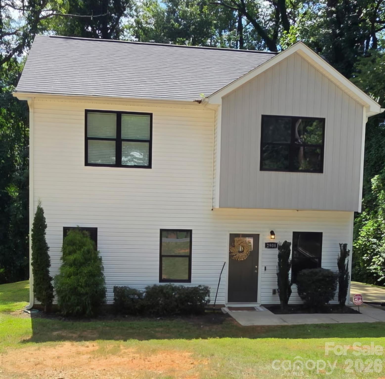 2908 Burgess Drive — photo