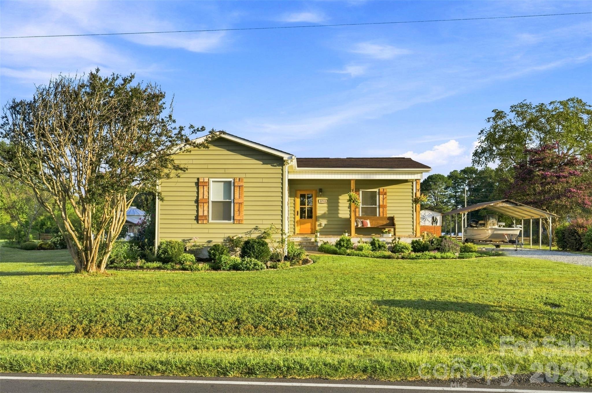5712 Hoover Elmore Road — photo
