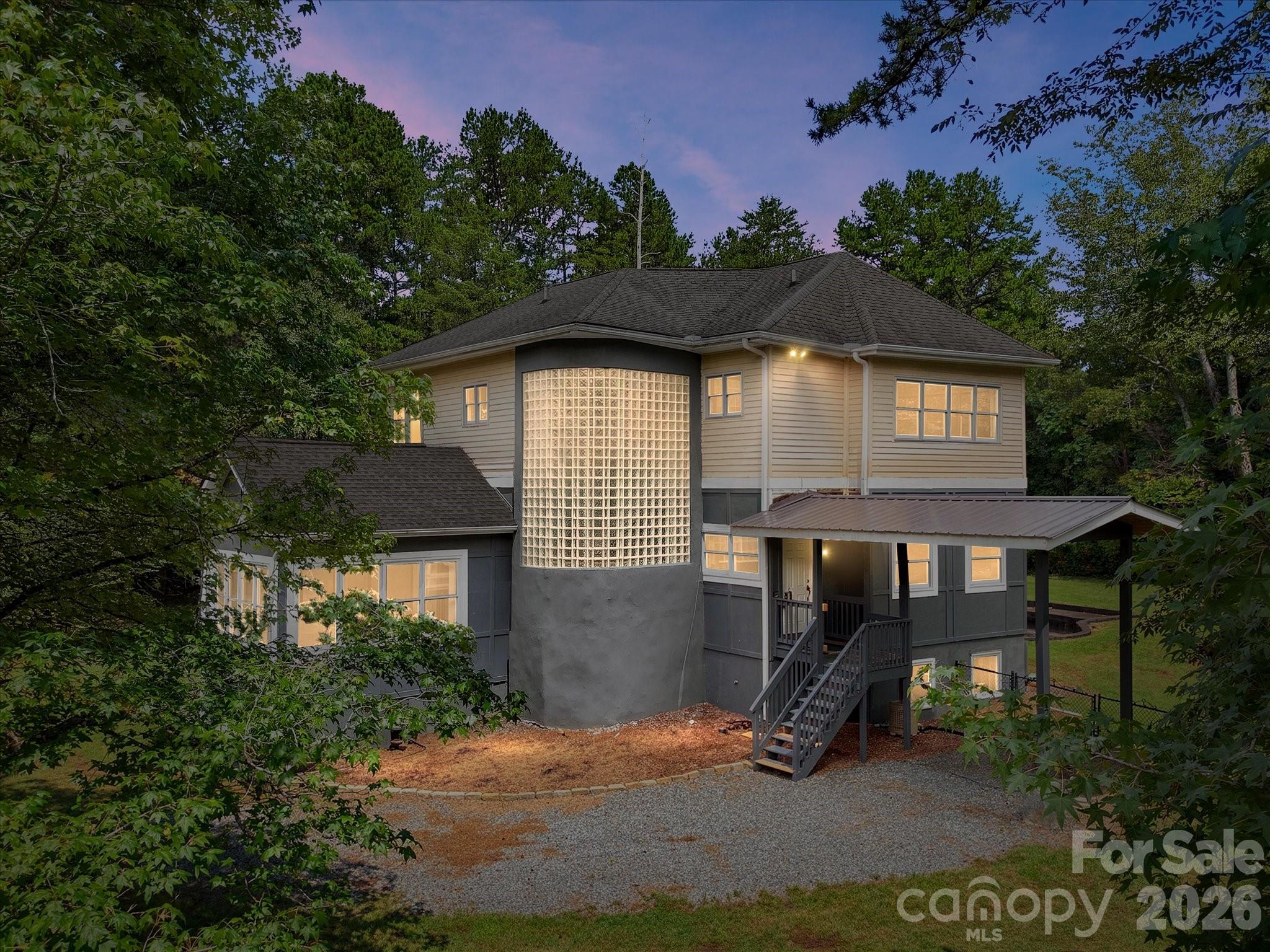 9821 Harvest Lane — photo