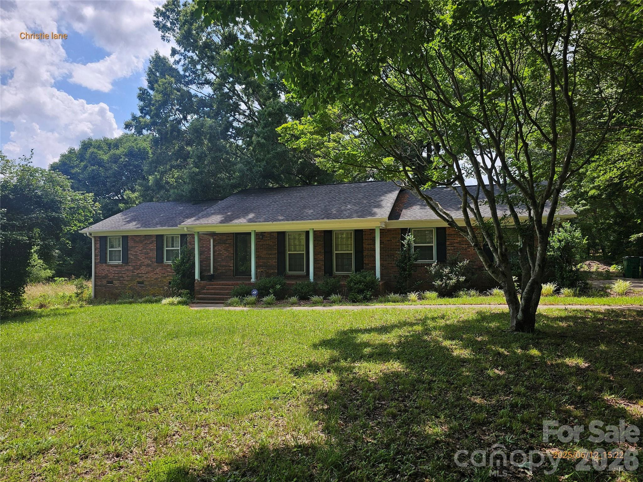 7616 Christie Lane — photo