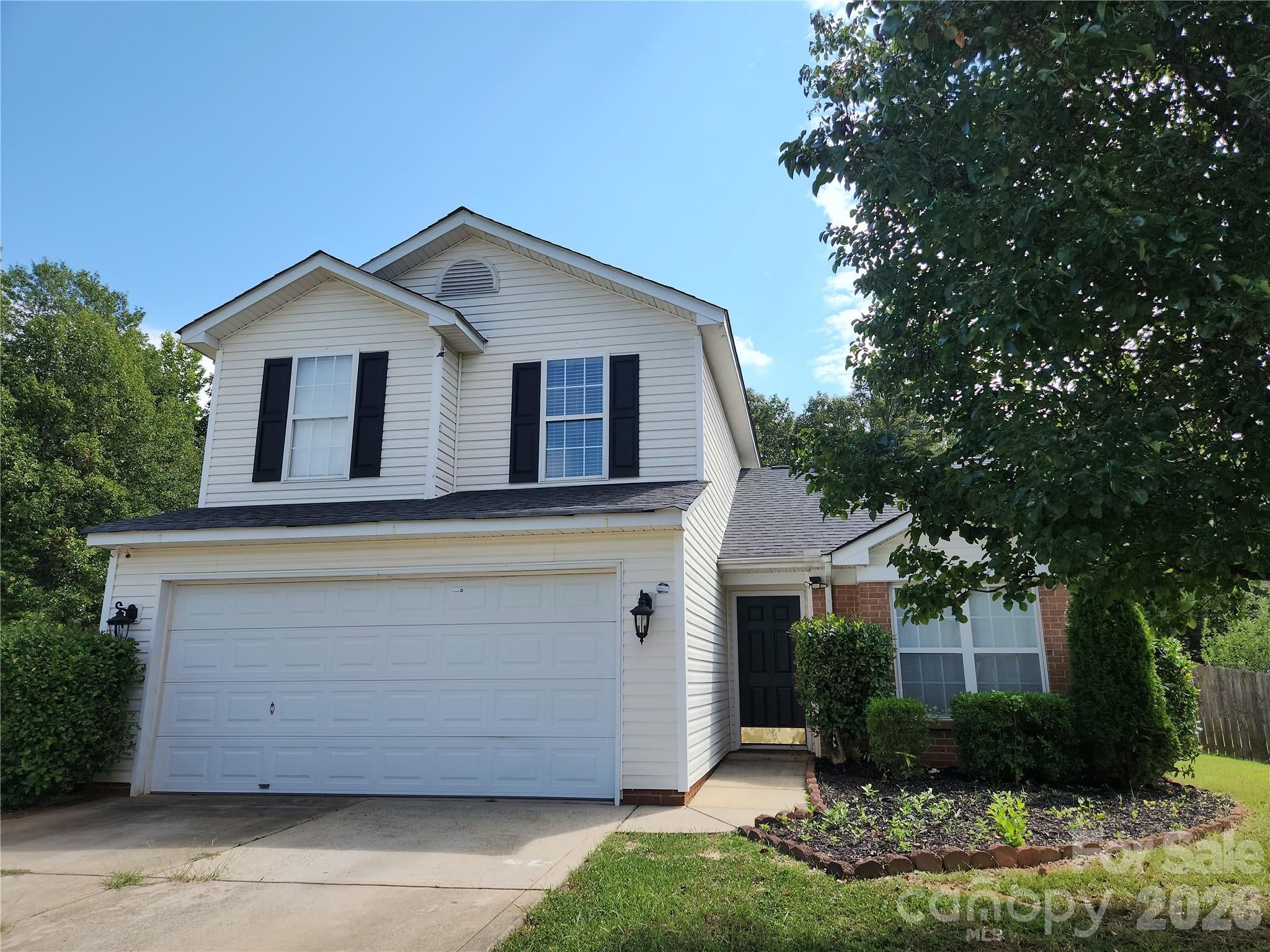 8103 Lamplighter Place — photo