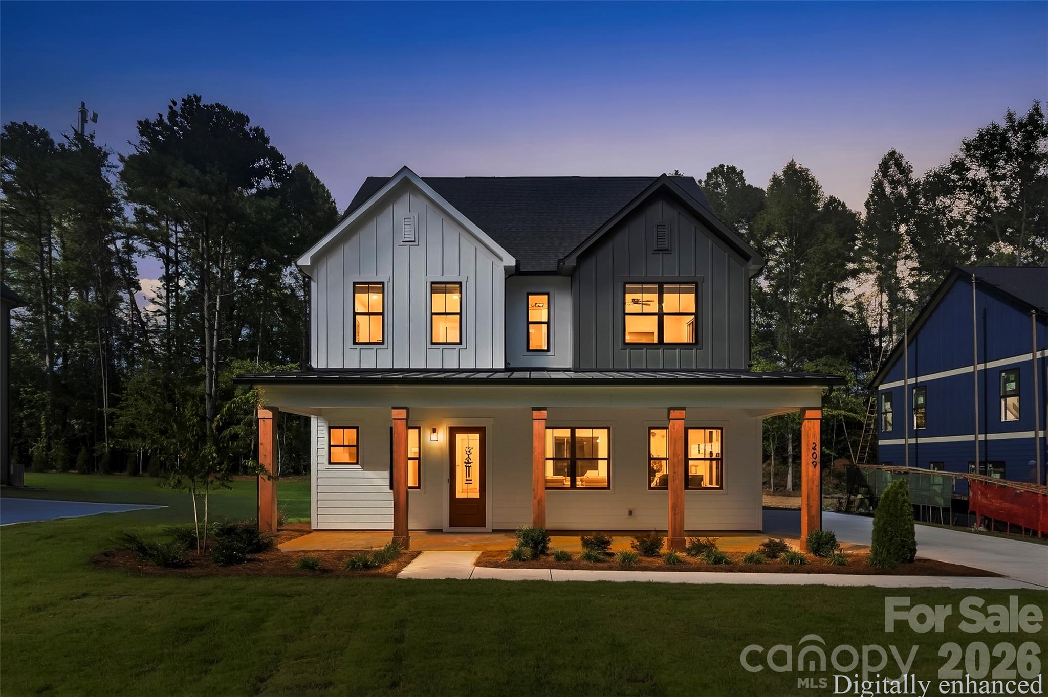 209 Parkdale Drive — photo