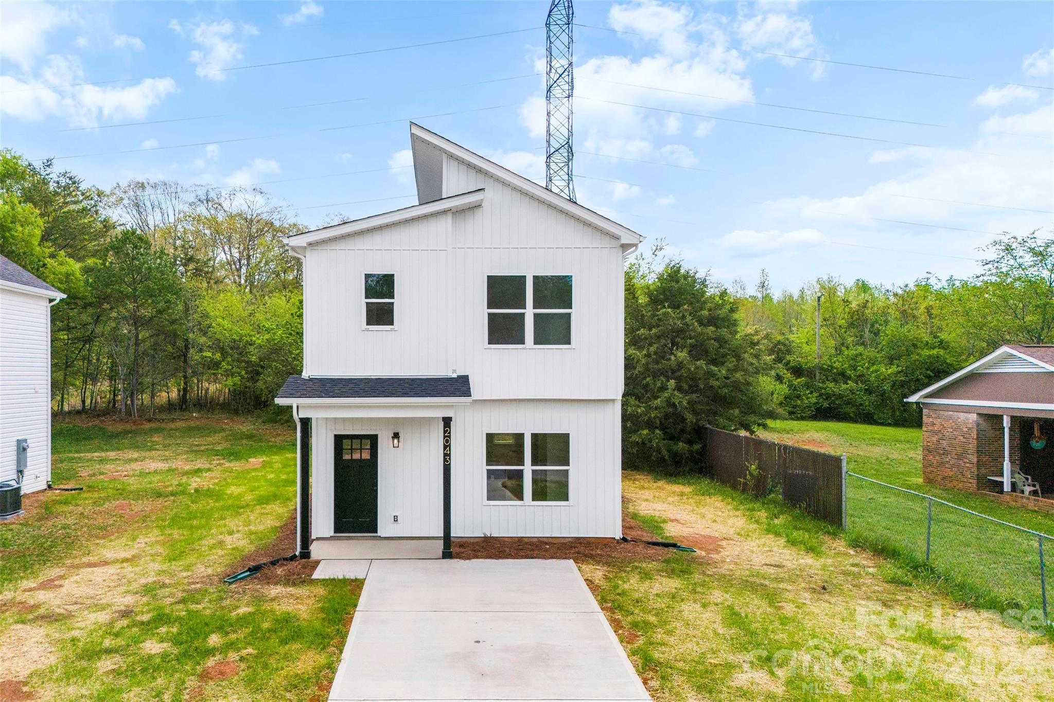 2043 Green Oak Drive — photo