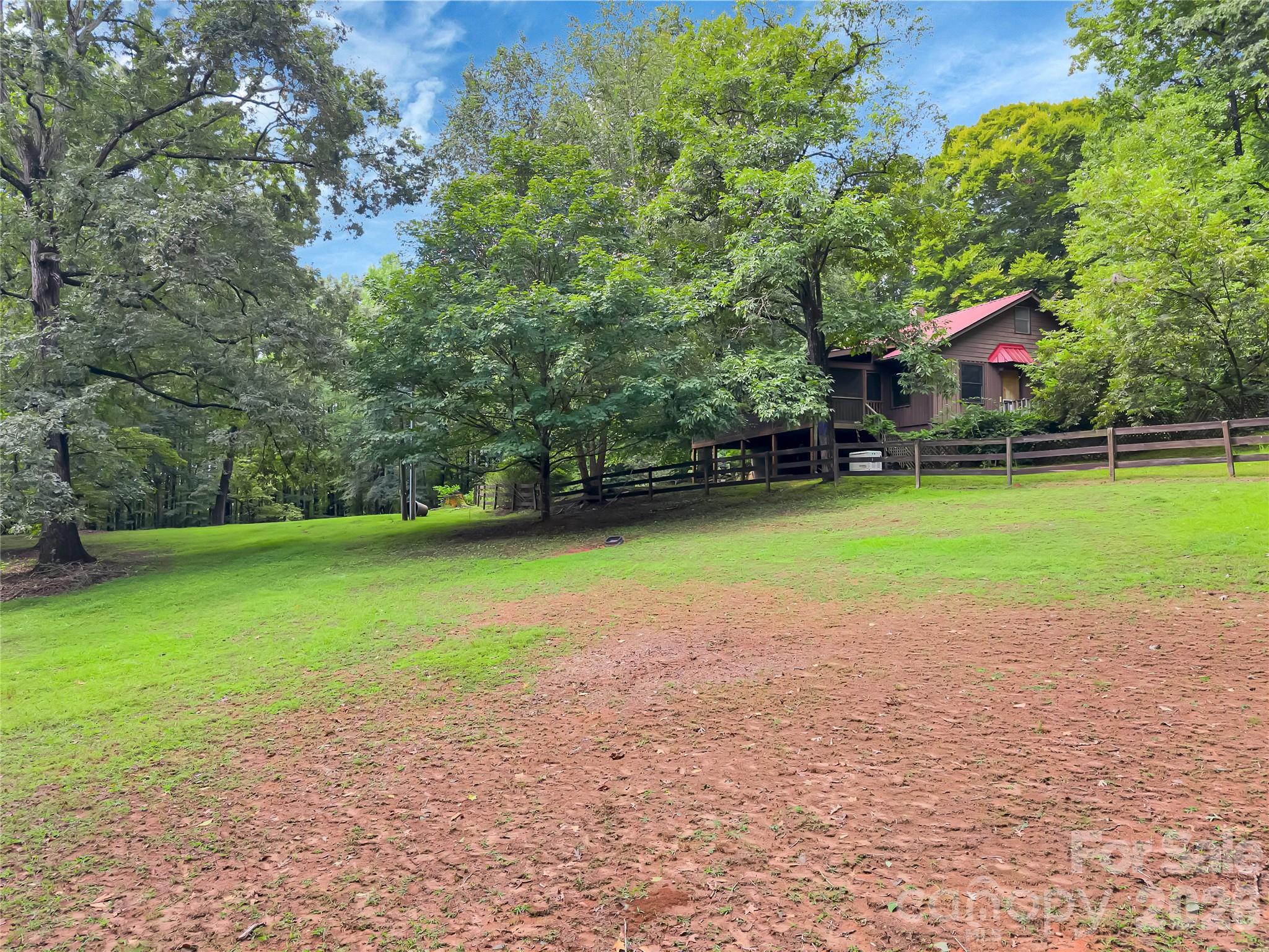 989 Fox Mountain Road — photo