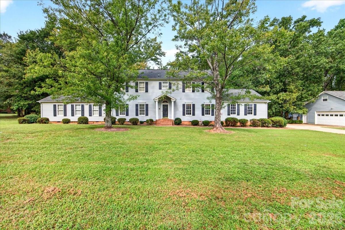 14300 Youngblood Road — photo