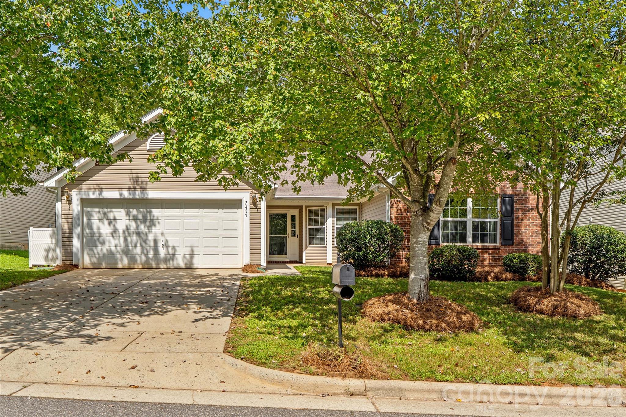 2457 Marthas Ridge Drive — photo