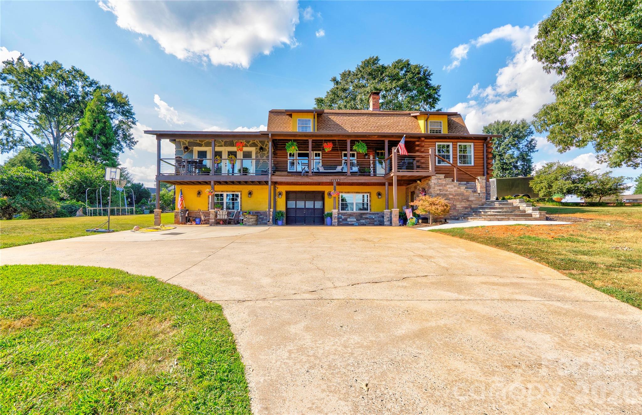 1229 New Crest Lane — photo