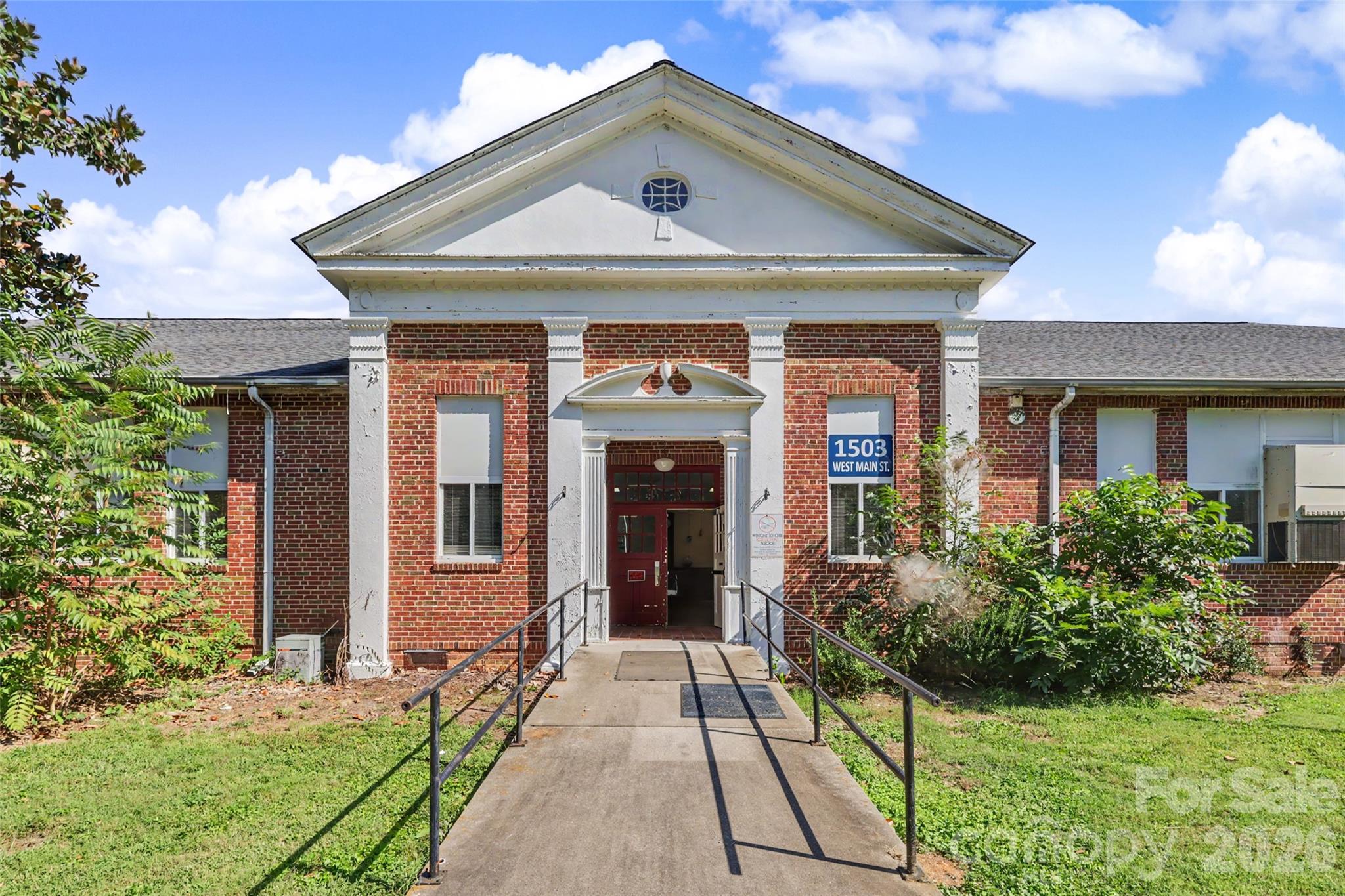 1503 W Main Street — photo