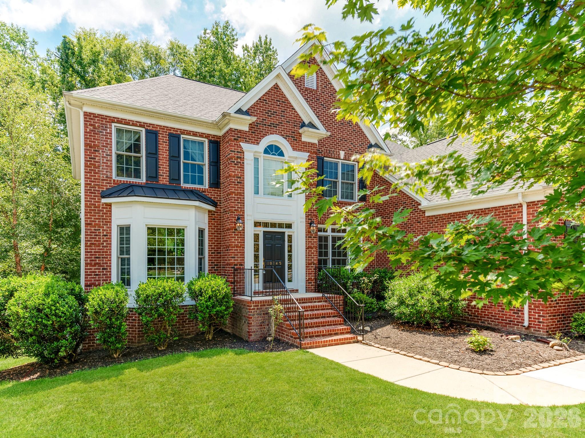 10145 Stewarton Lane NW — photo