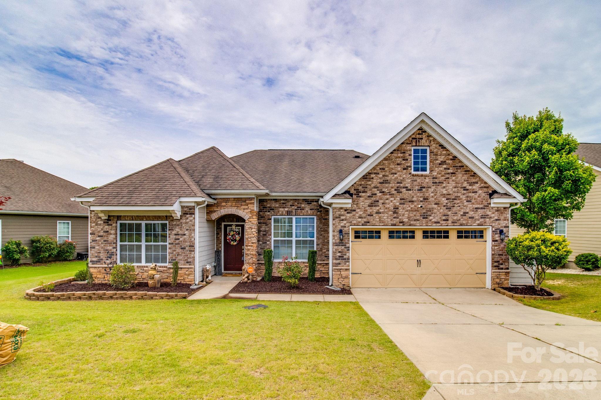 613 Scarlet Baby Drive — photo