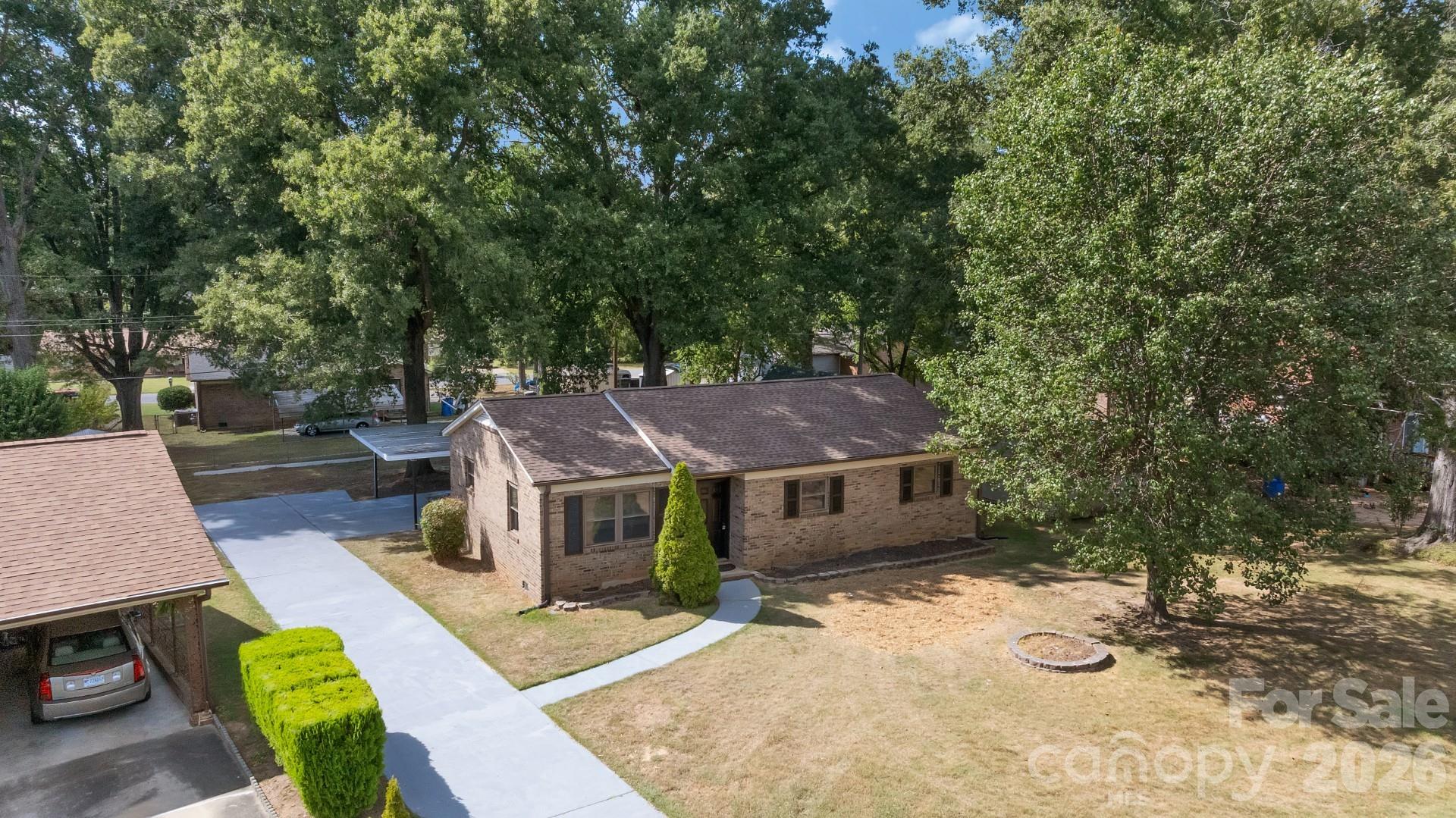 804 Finley Court — photo