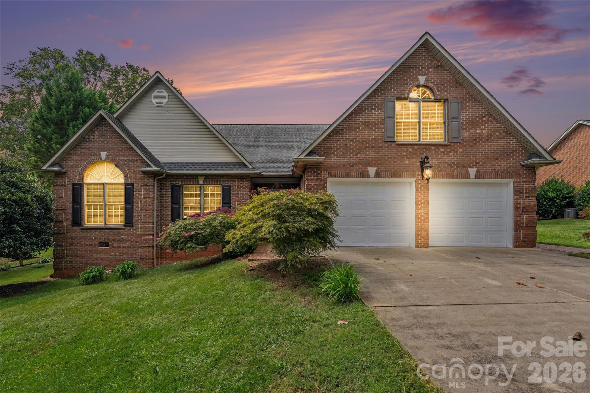 1085 Merrywood Drive — photo