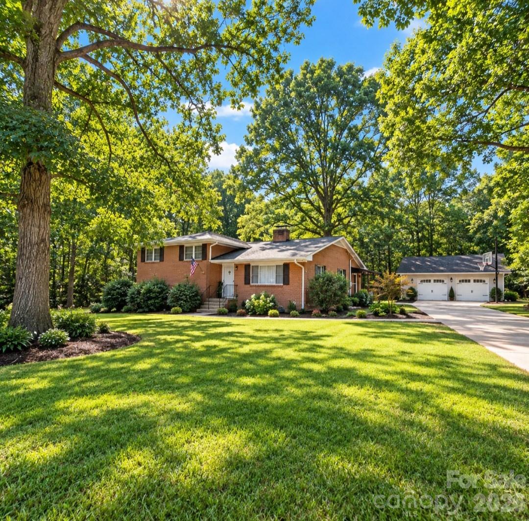 250 Roberta Road SW — photo