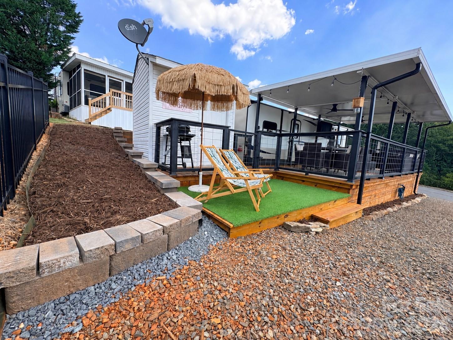 221 Grand View Drive — photo