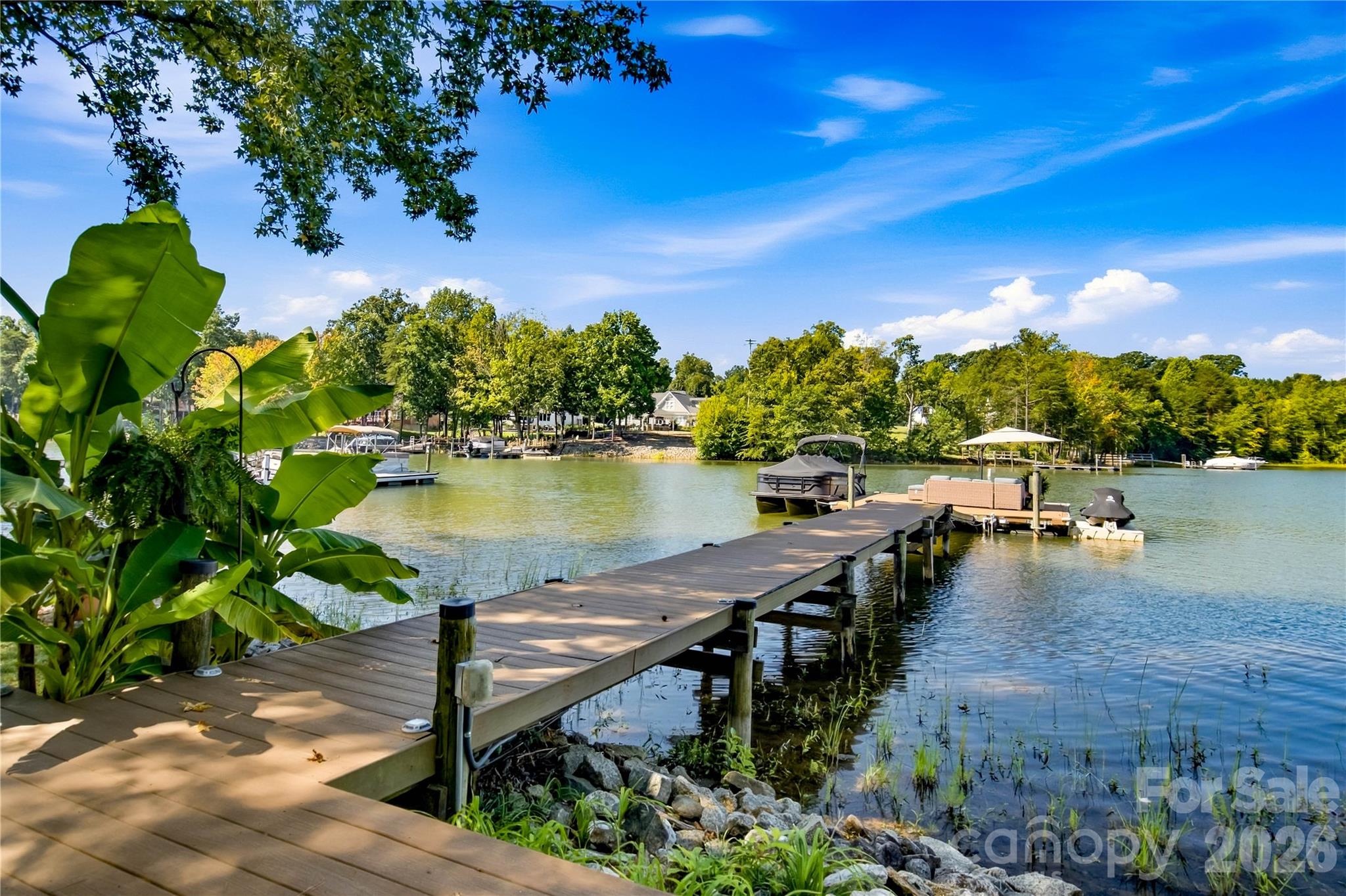 8172 Malibu Pointe Lane — photo