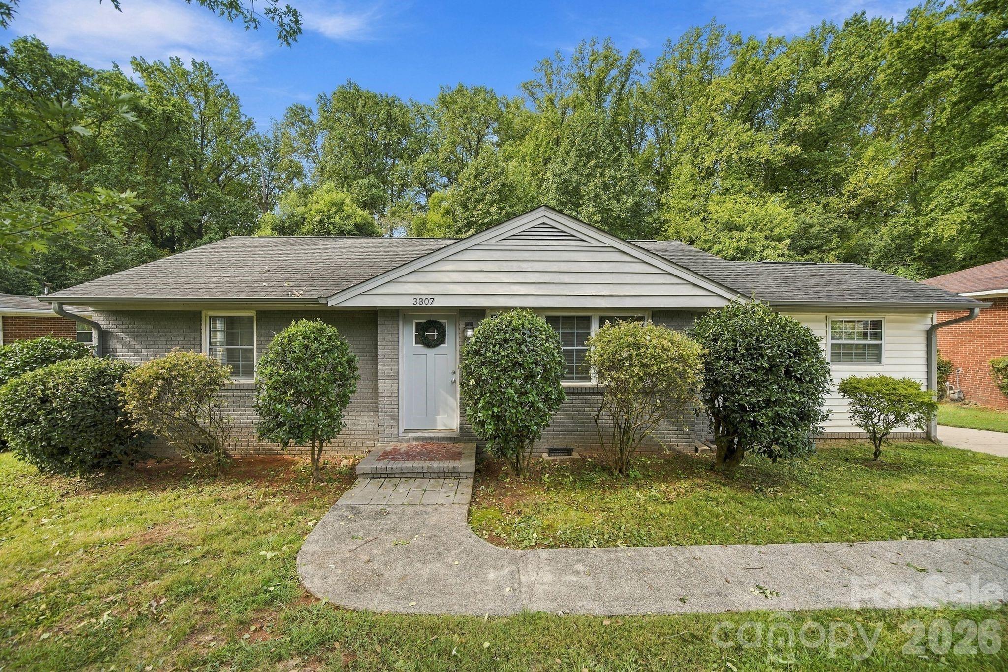 3307 Bonaire Drive — photo