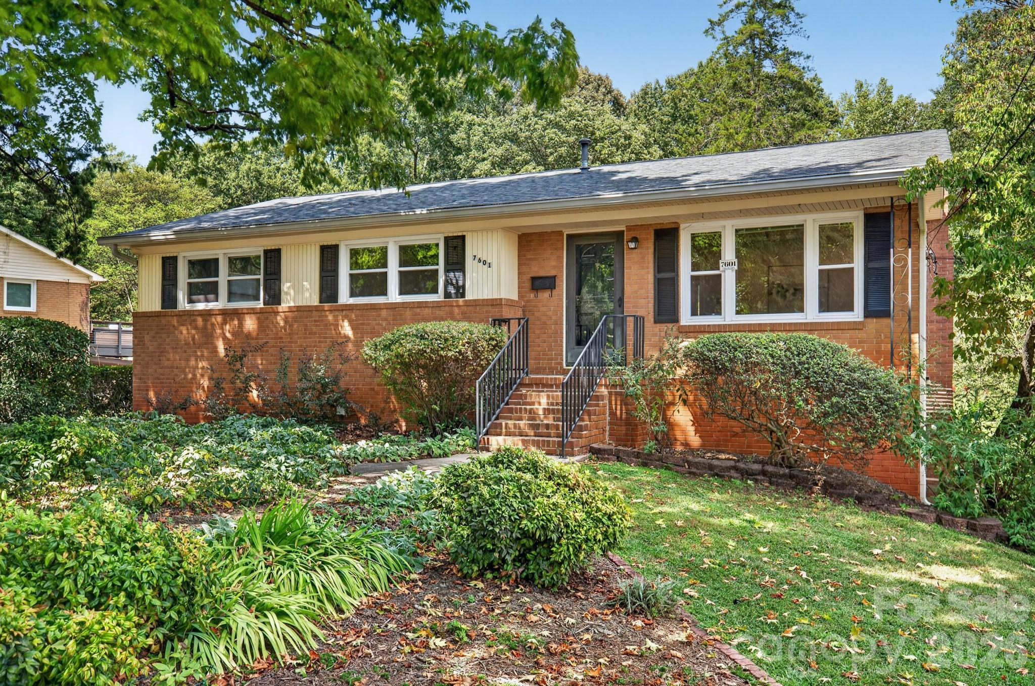 7601 Woodstream Drive — photo