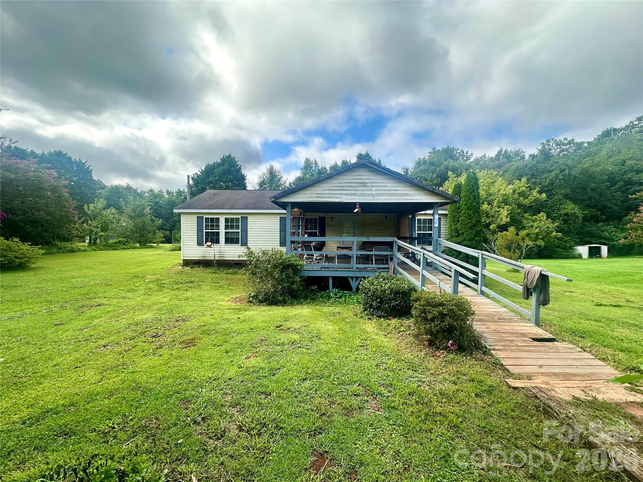 226 Flat Rock Drive — photo