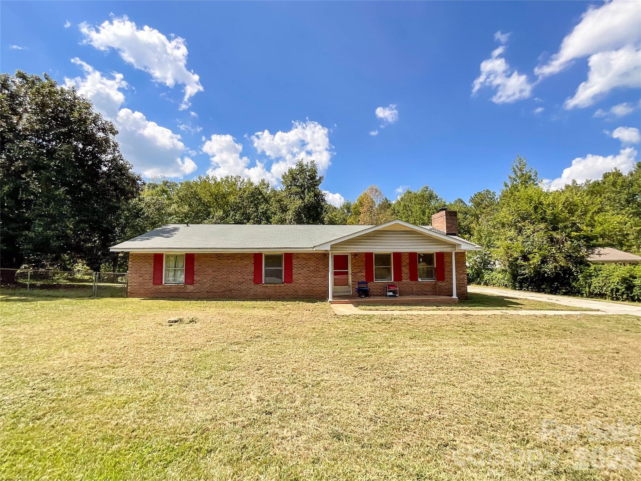 3304 Griffith Road — photo