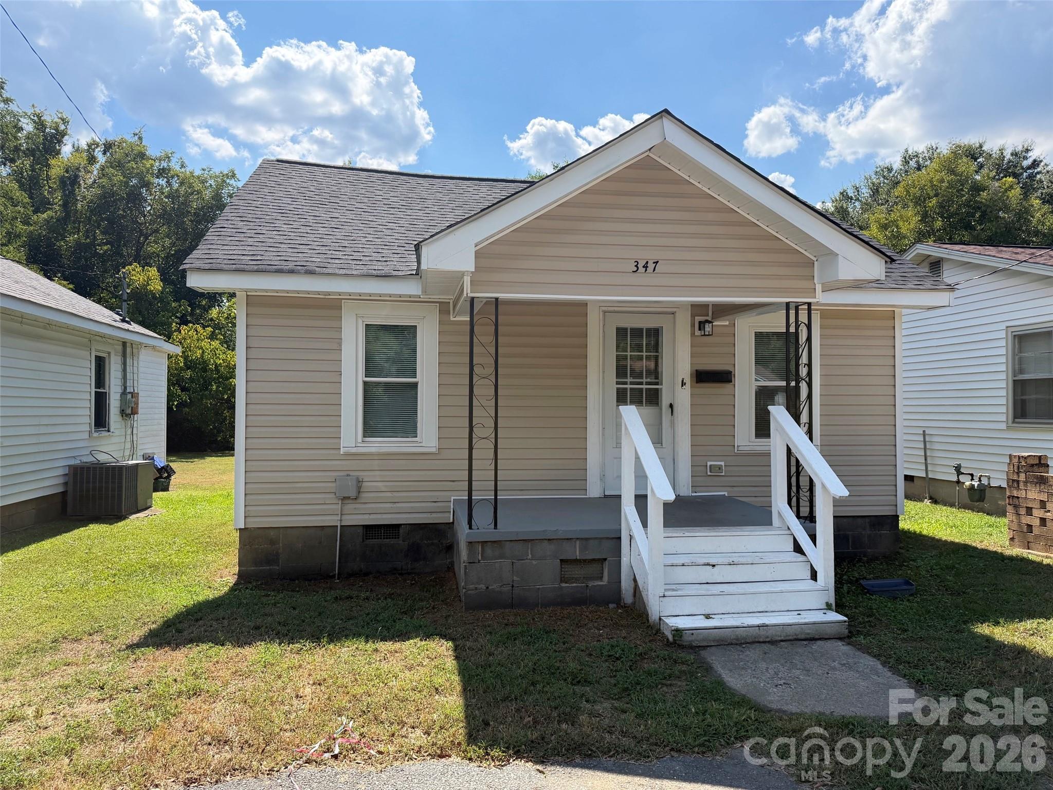 347 Baker Street — photo