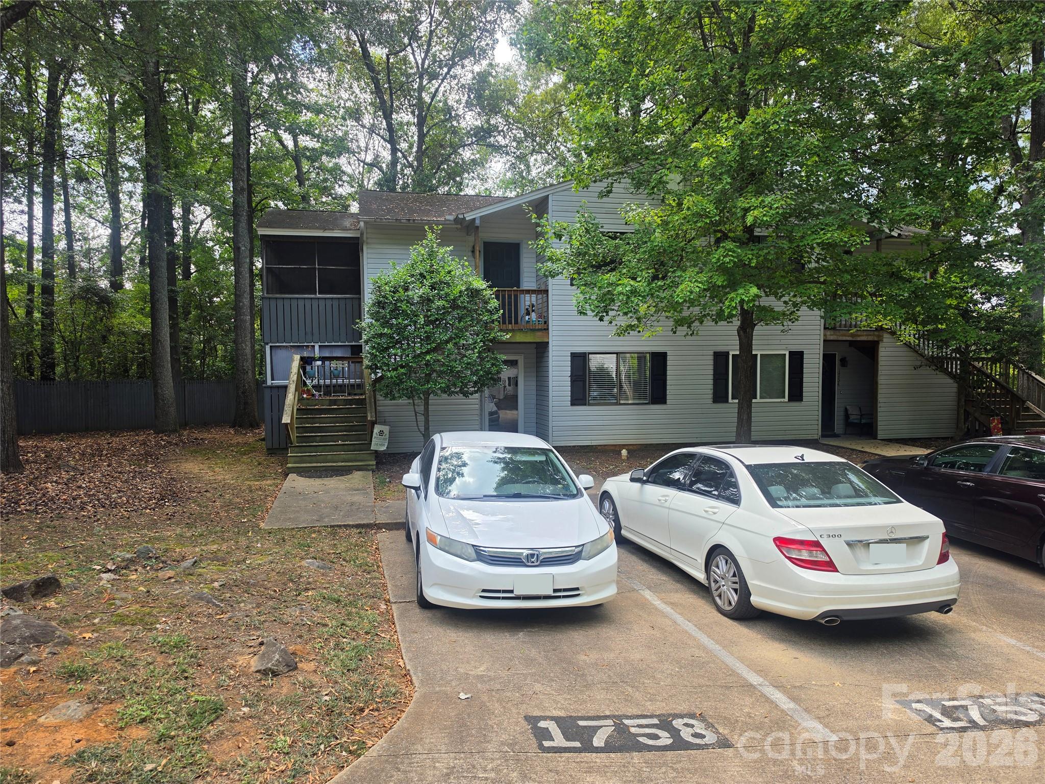 1756 Hunters Trail — photo