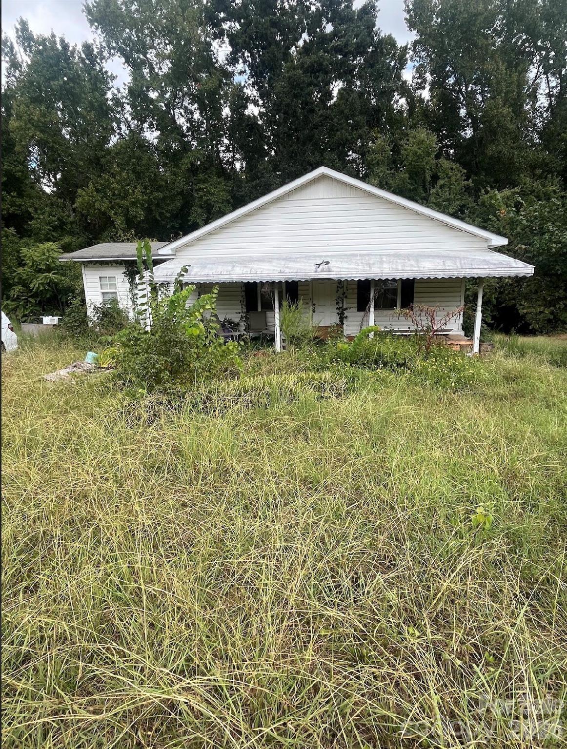 218 Branchwood Circle — photo
