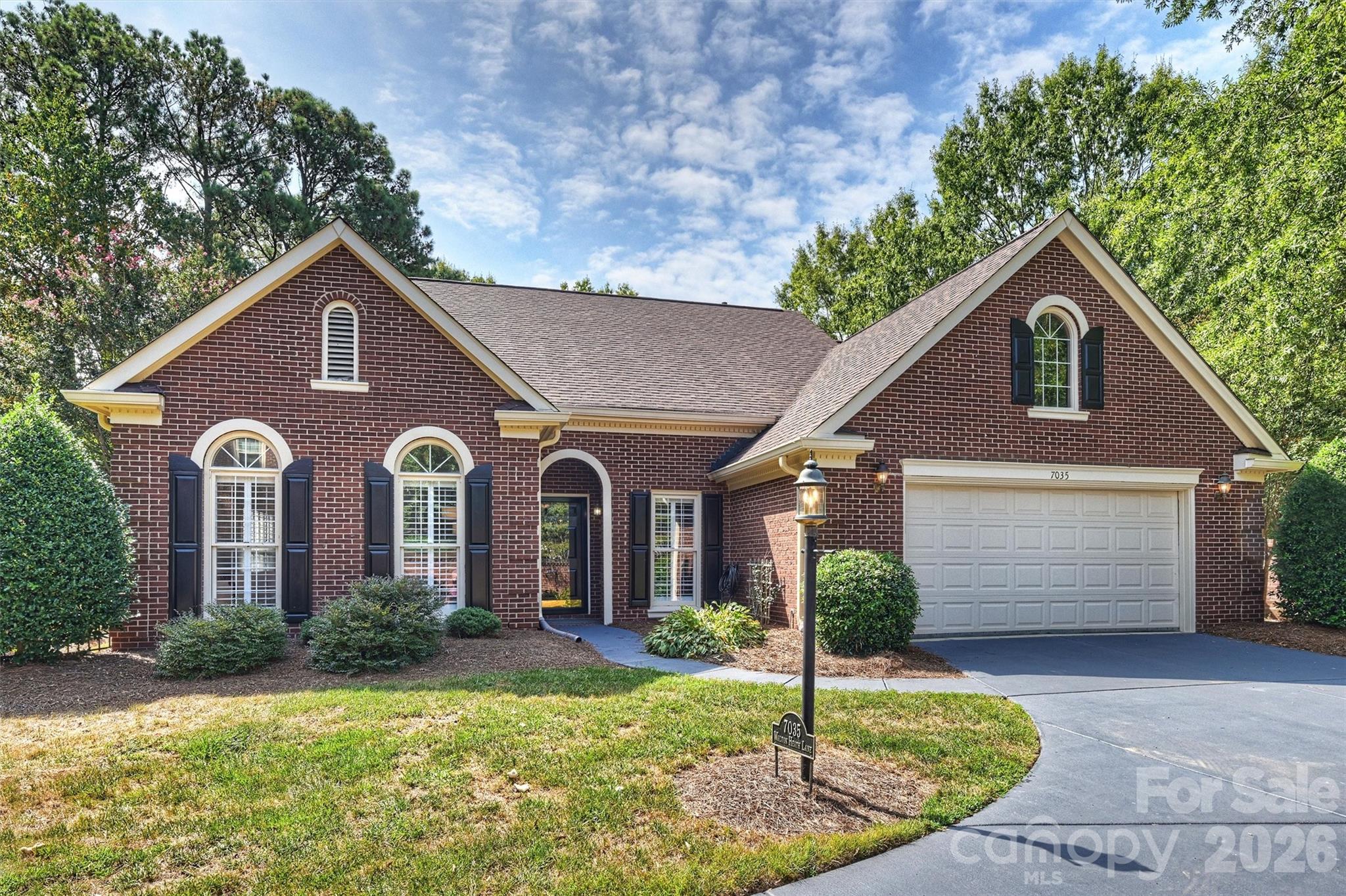 7035 Walton Heath Lane — photo