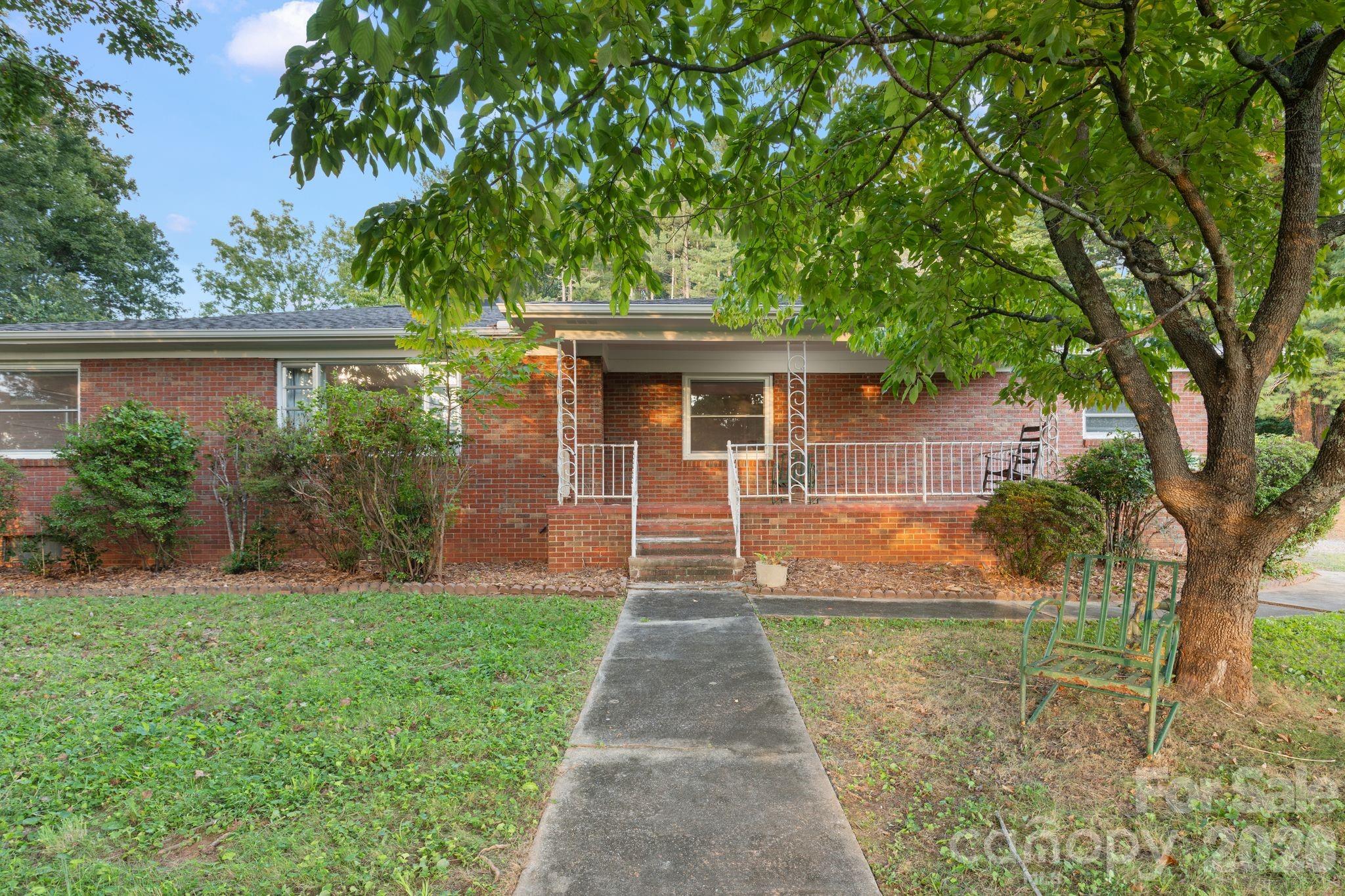 1452 Sweeten Creek Road — photo