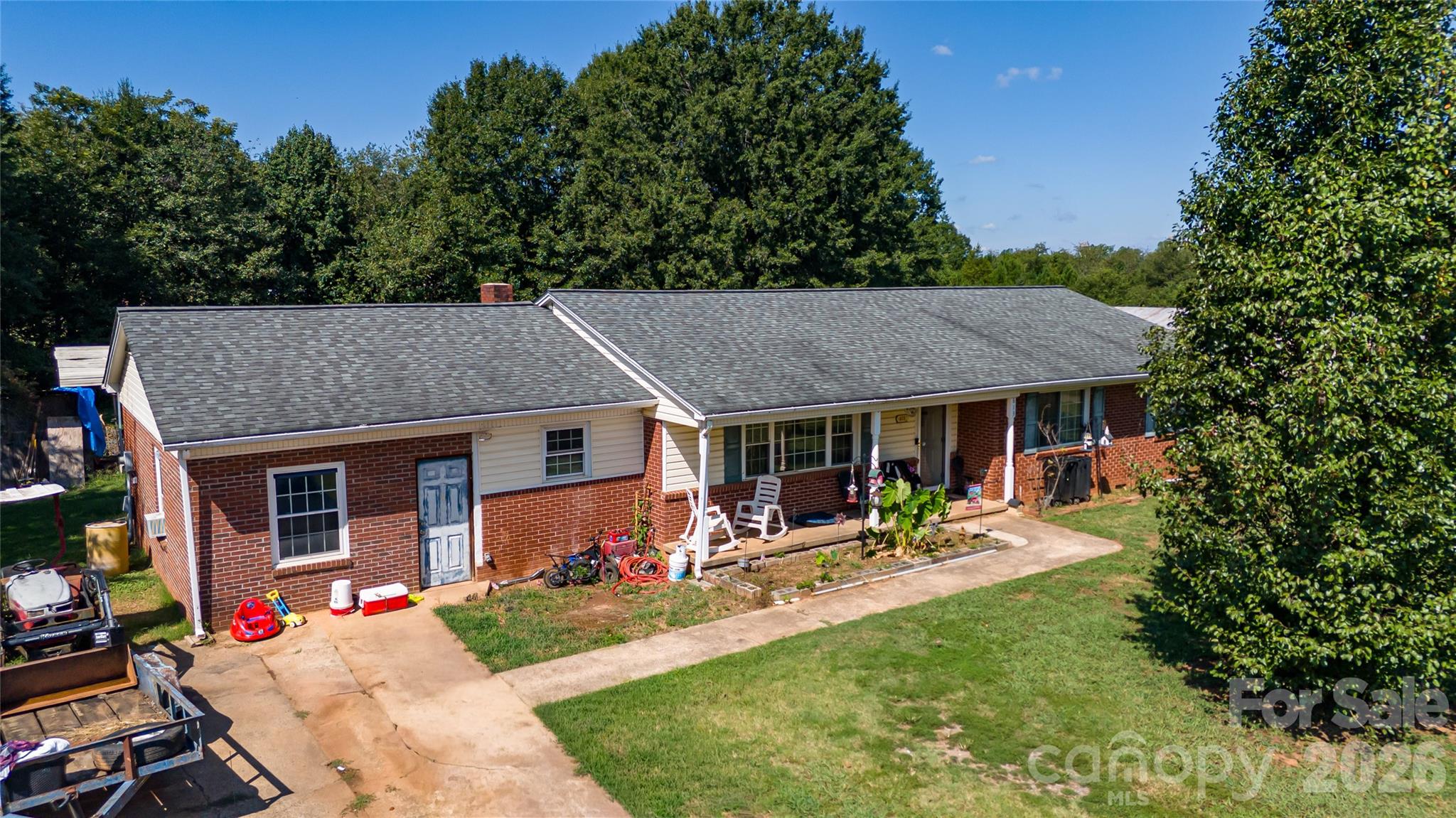613 Plato Lee Road — photo