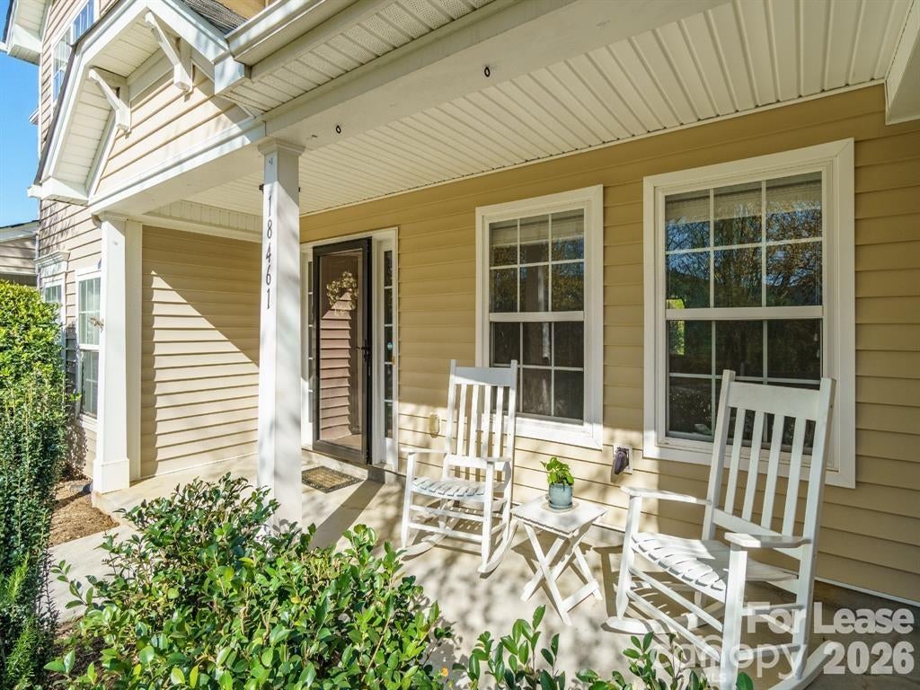 18461 Streamline Court — photo