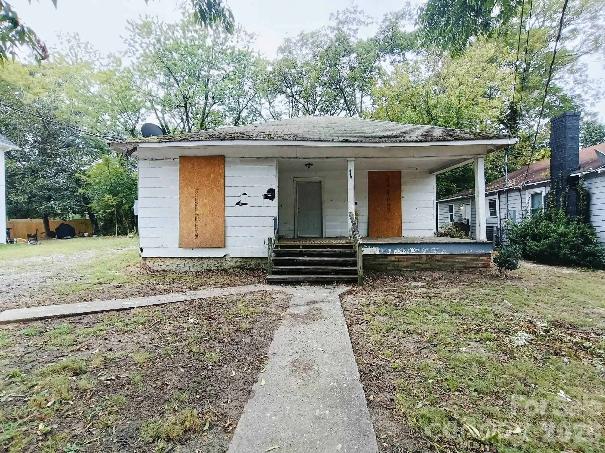 412 Clegg Street — photo