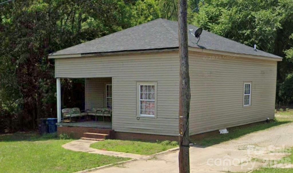 413 Klumac Road — photo