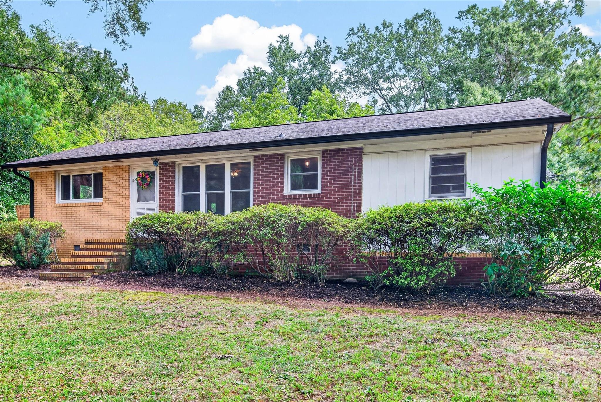 4247 Miami Church Road — photo