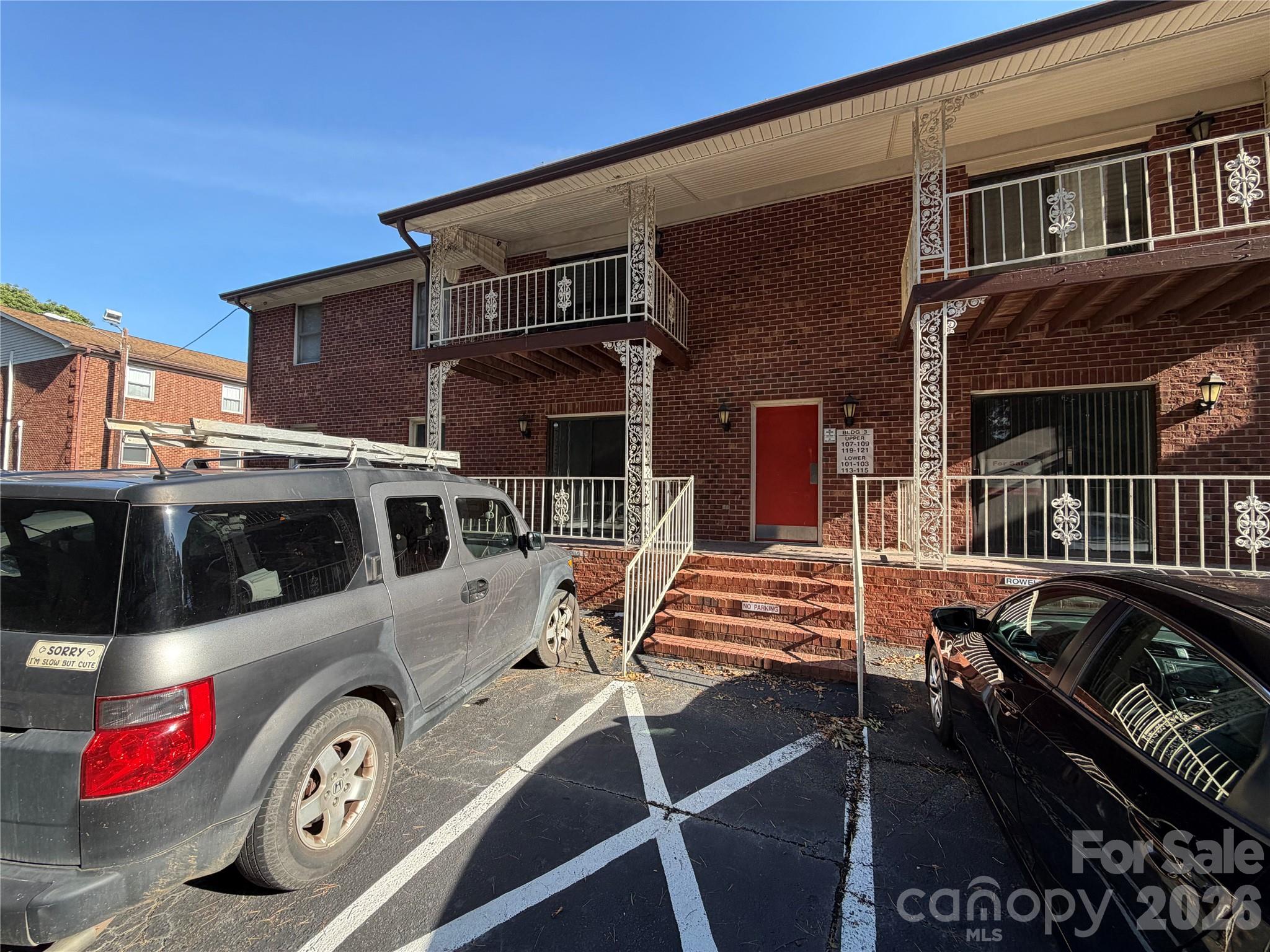 101 Carriage House Drive — photo