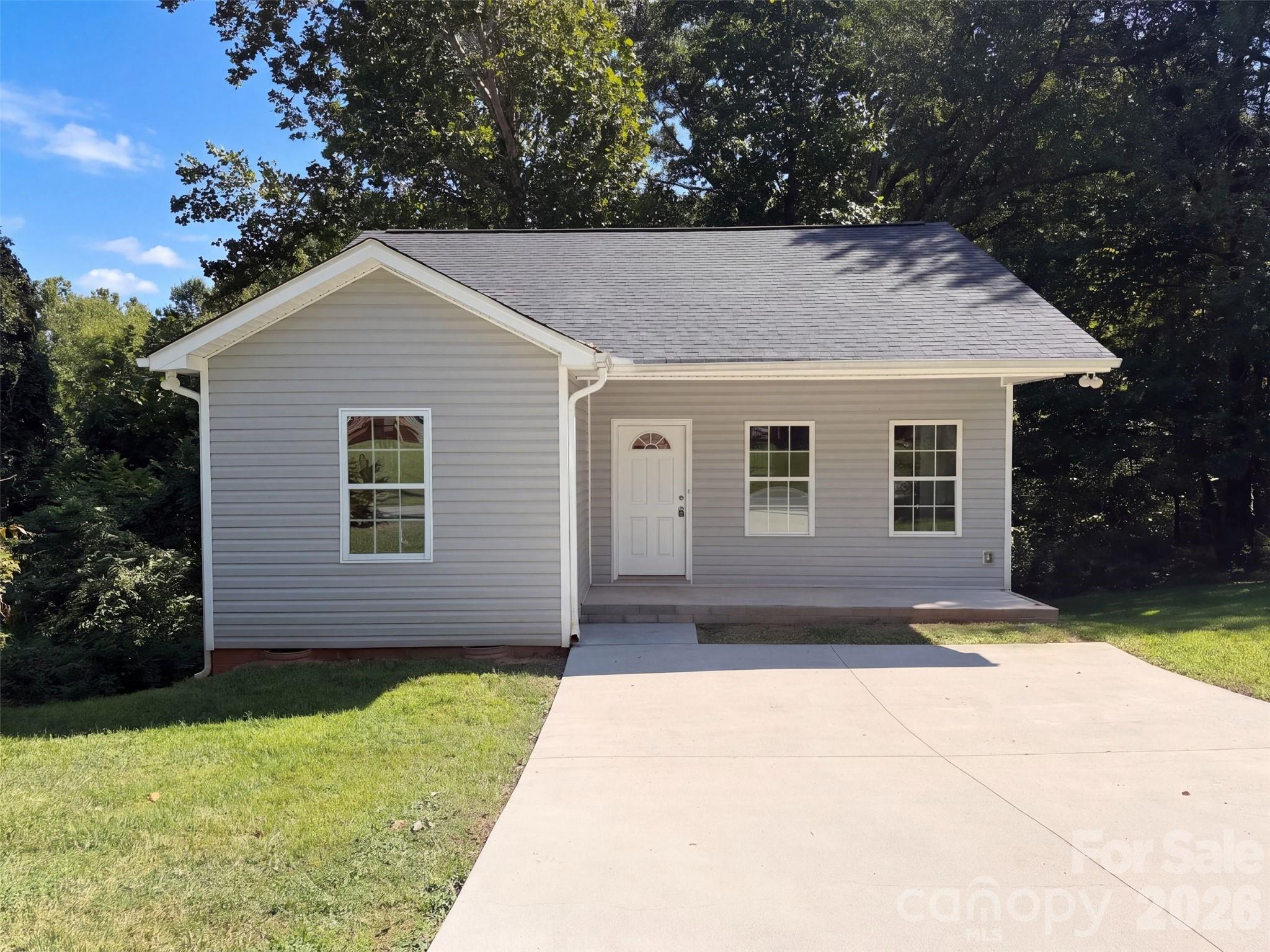 604 Stewart Court — photo