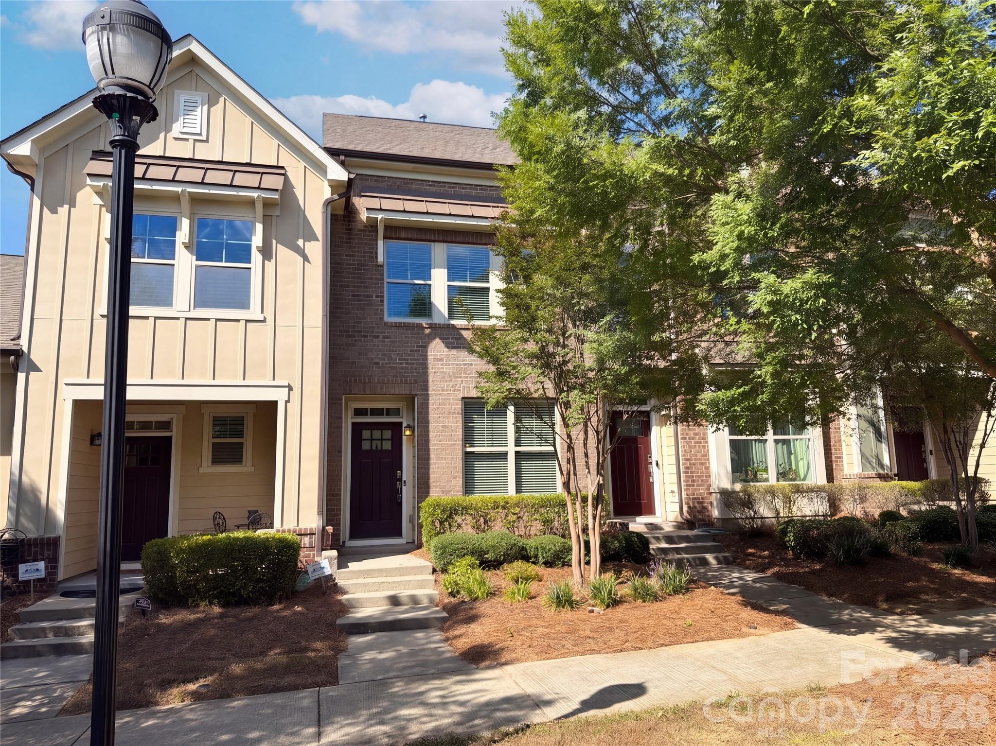 1628 Pat Garrett Street — photo