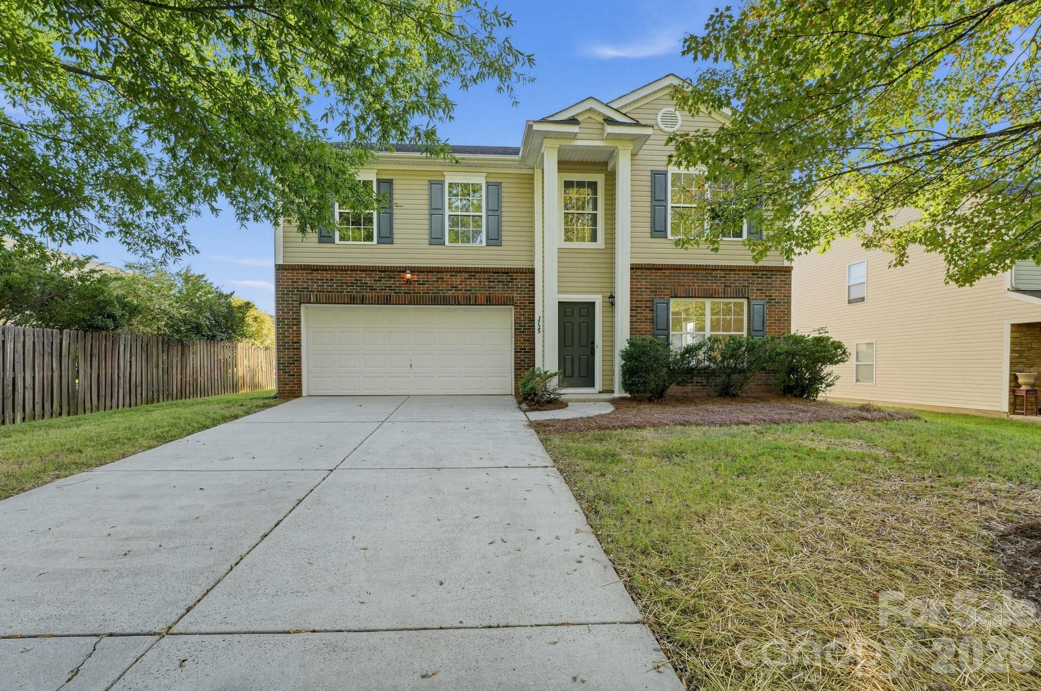 3725 Larkhaven Village Drive — photo