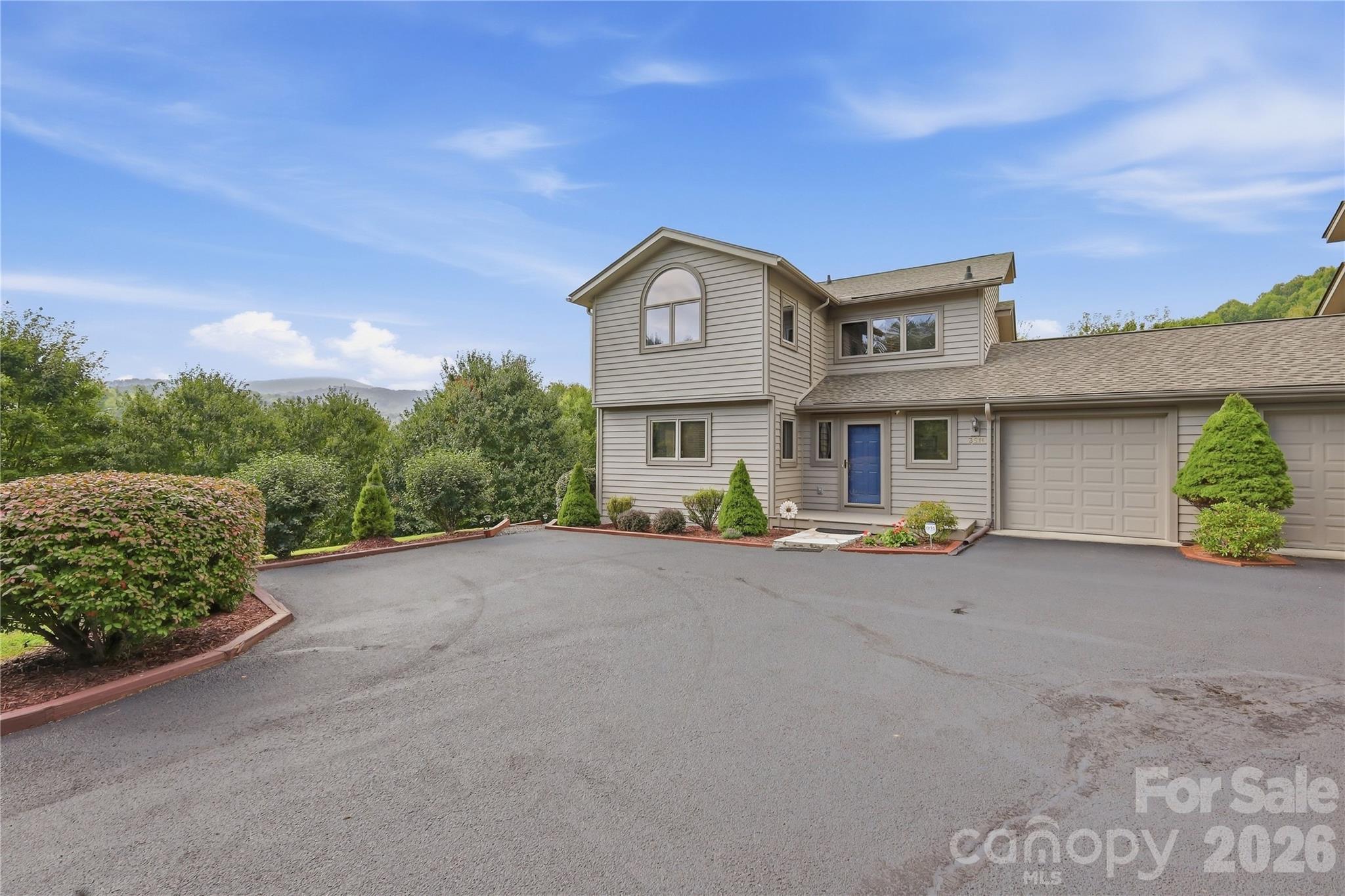 351 Silver Springs Drive B — photo