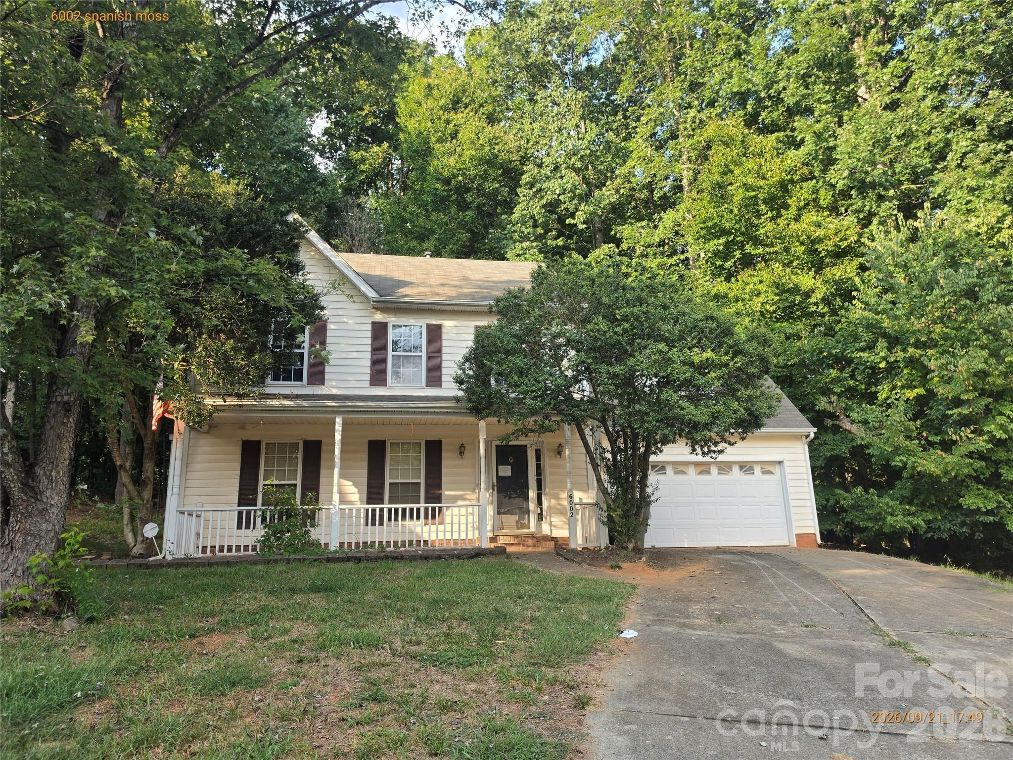 6002 Spanish Moss Lane — photo