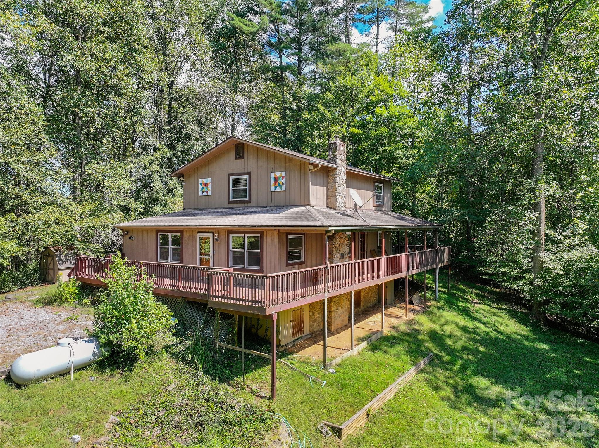 885 Rustic Heights Road — photo