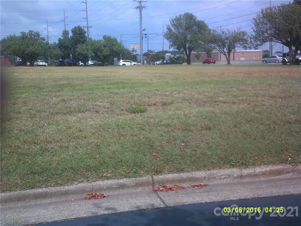1789 Dickerson Boulevard — photo