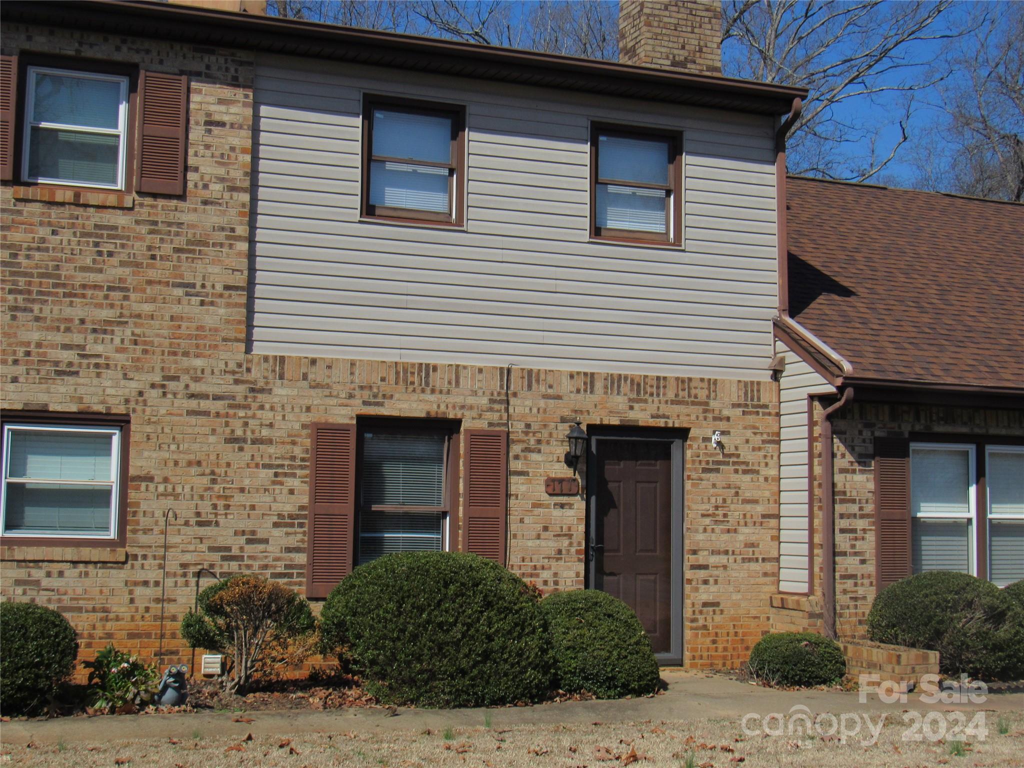 171 Fox Run Road — photo