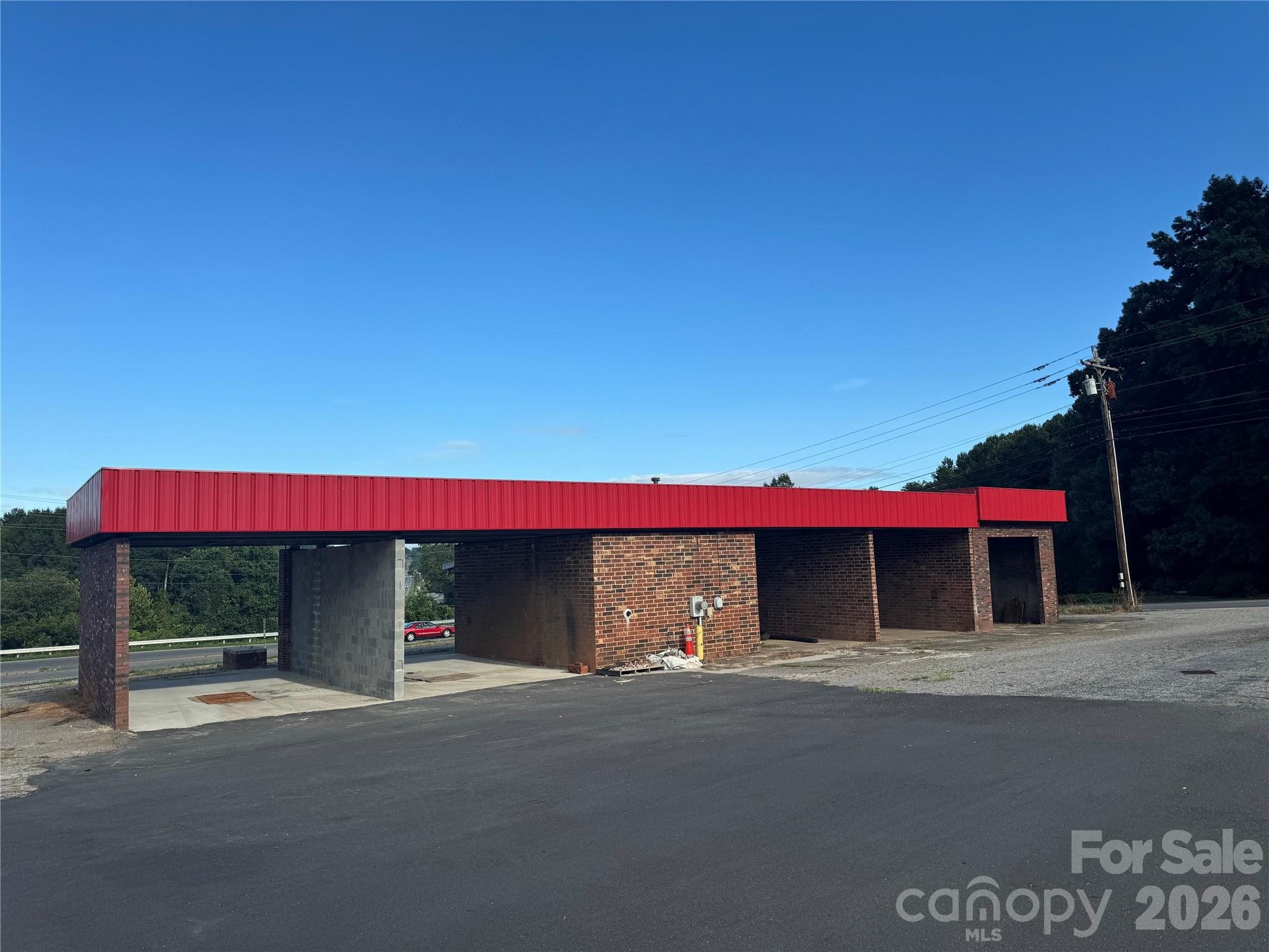 324 Sanford Drive — photo