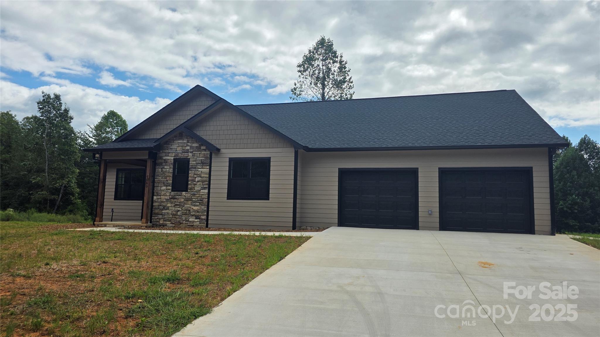 1060 Hawksbill Drive — photo