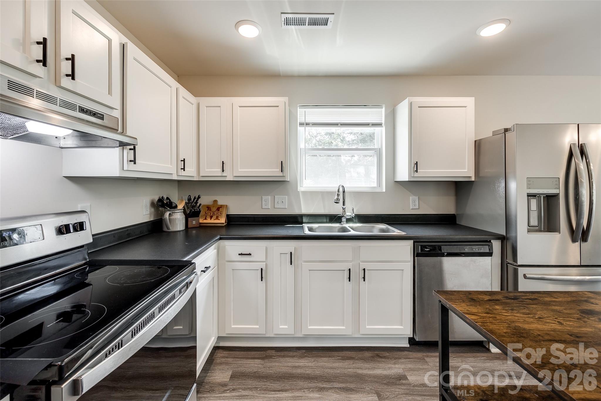 415 Kickapoo Avenue, Gastonia, NC 28056 — photo 2
